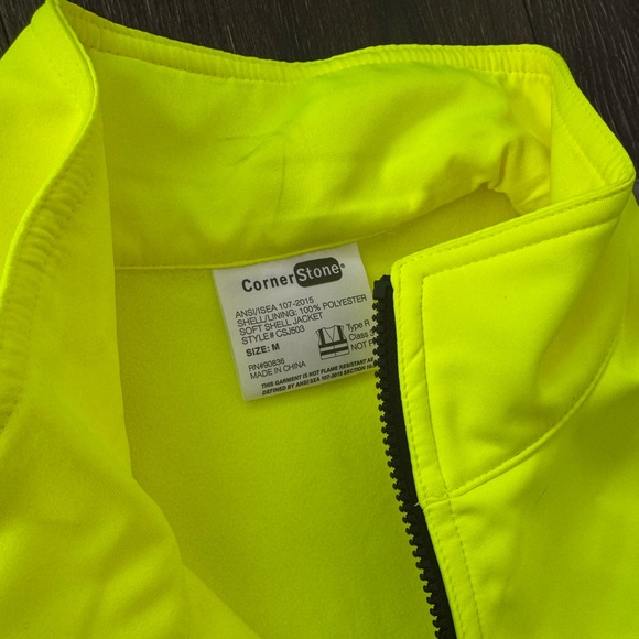 CornerStone Men’s Soft Shell Jacket - Picture 4 of 4